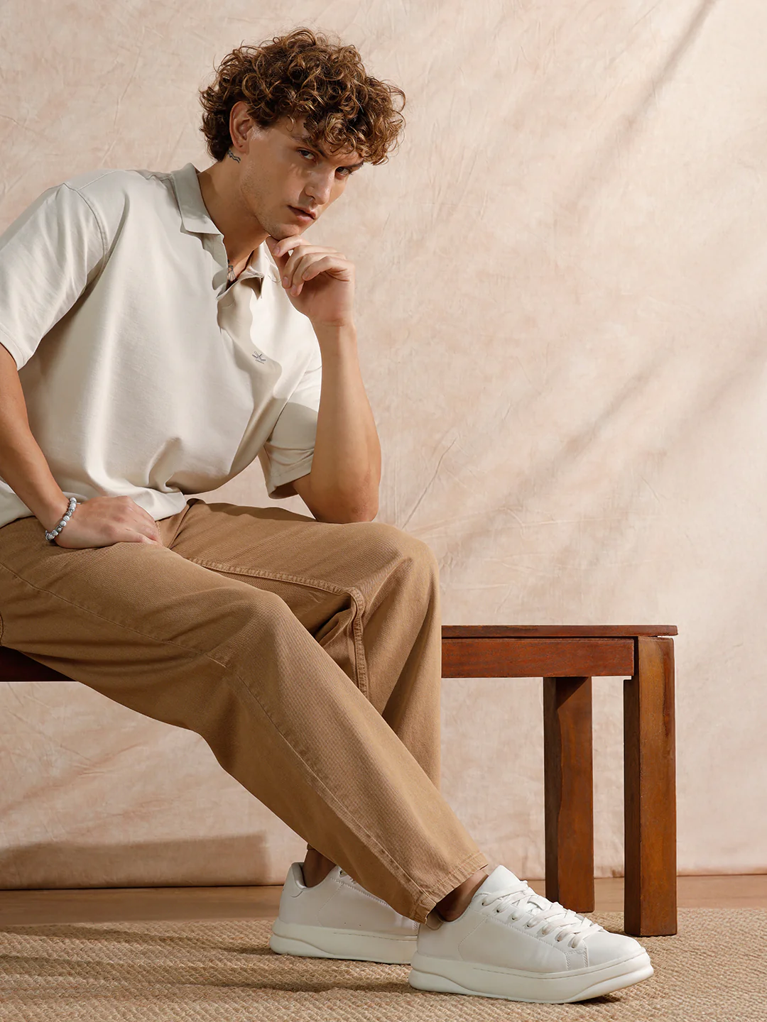 Solid Light Fade Loose Fit Jeans | Khakhi - Image 4